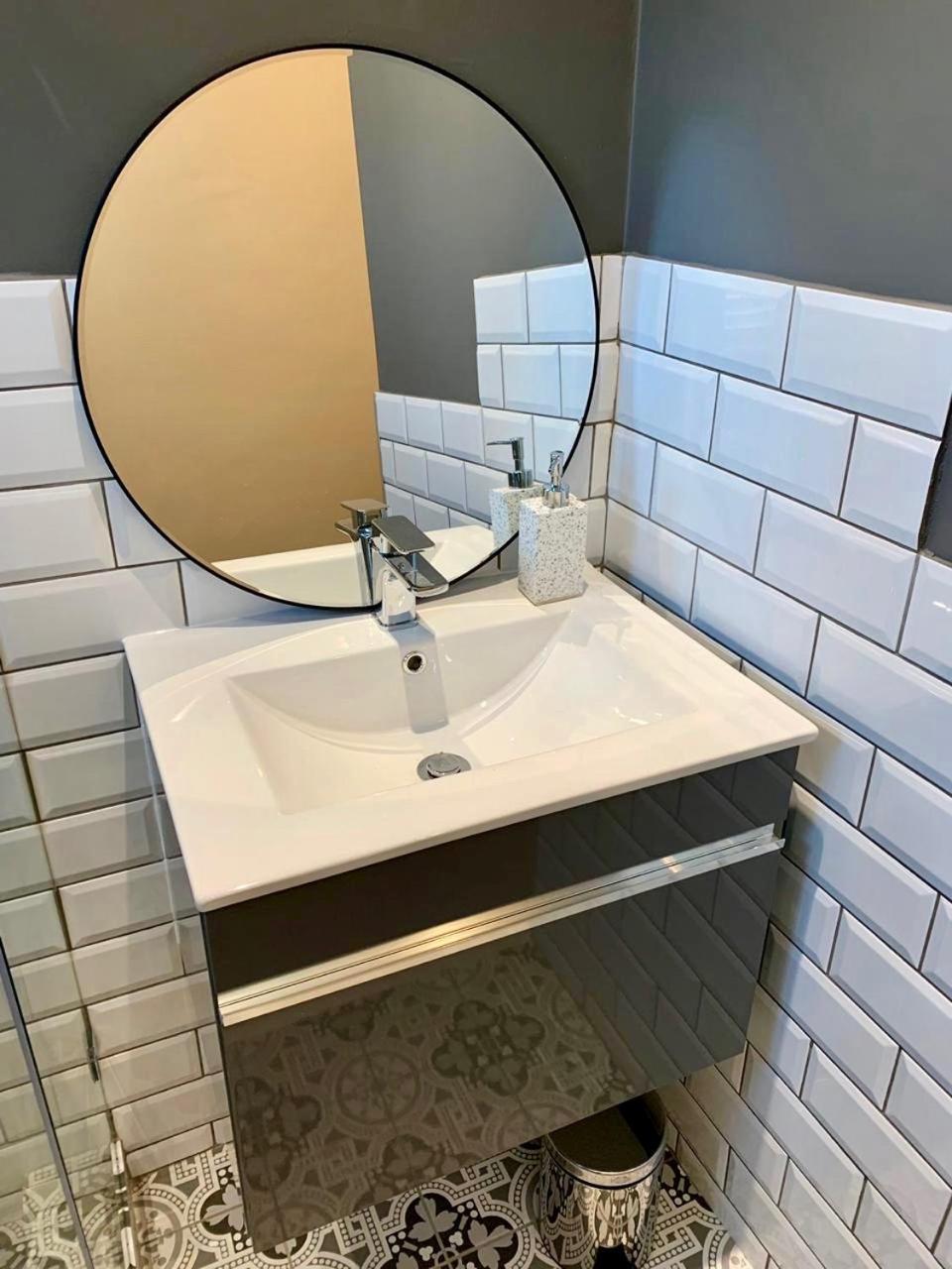 Oyster Lagoon Villa - Luxurious 2 Bed Apartment In クニスナ エクステリア 写真